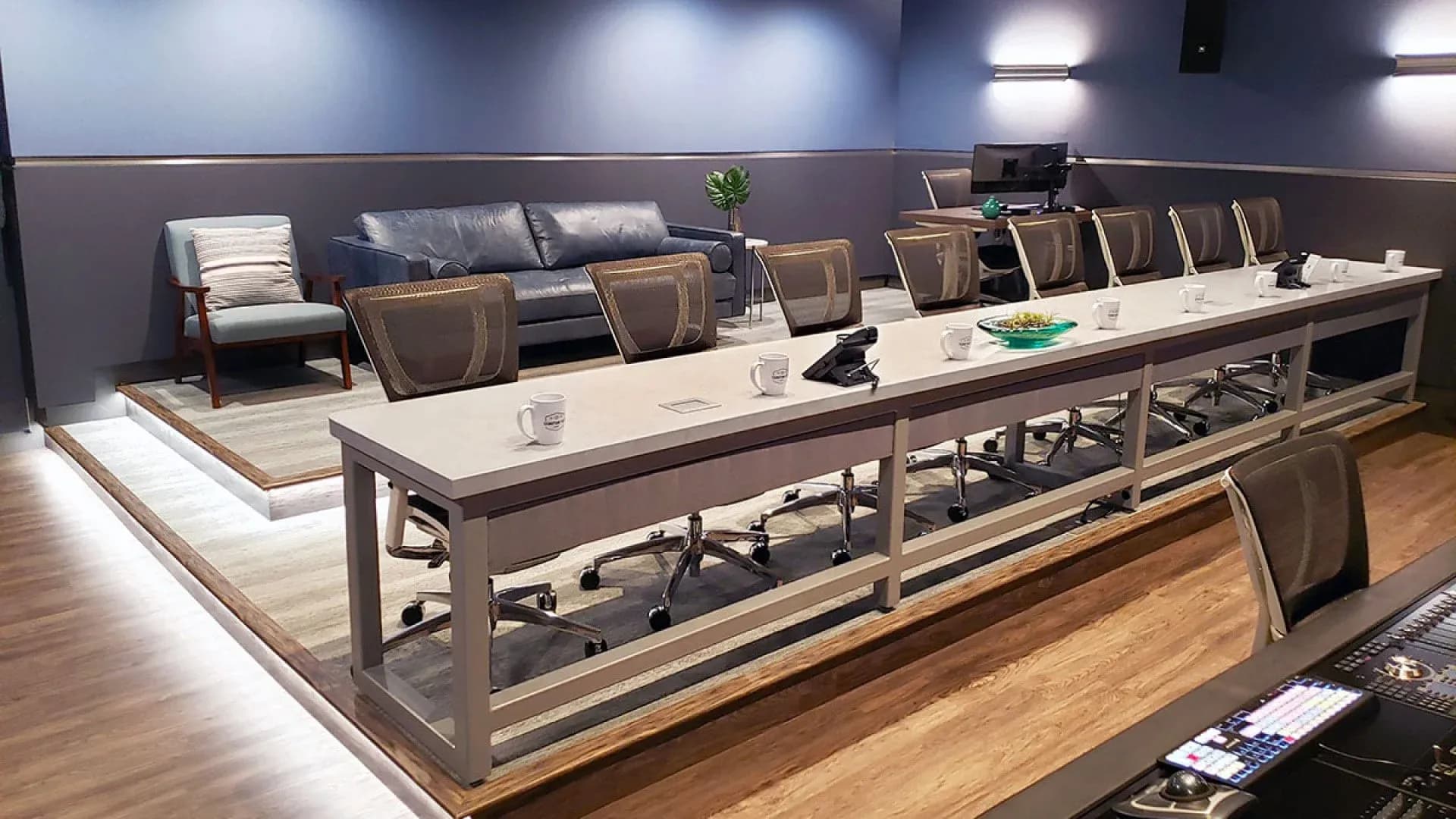 Mix Stage 2 - Seating